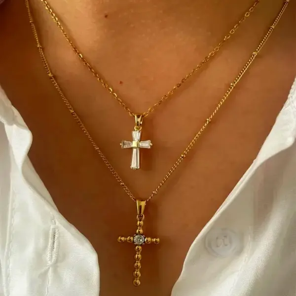 304 Stainless Steel Cross PVD Coated Rhinestones Zircon 14K Gold Plated 18K Gold Plated Sweet Commute Korean Style Waterproof Non Tarnish Surgical Steel Regular Chain Lobster Trigger Clasp Closure Pendant Necklace