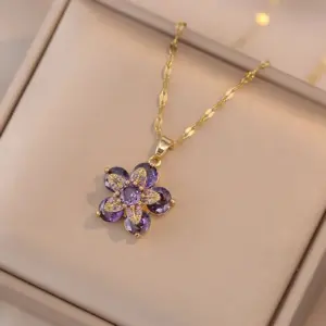 X1590 Purple Flower Necklace