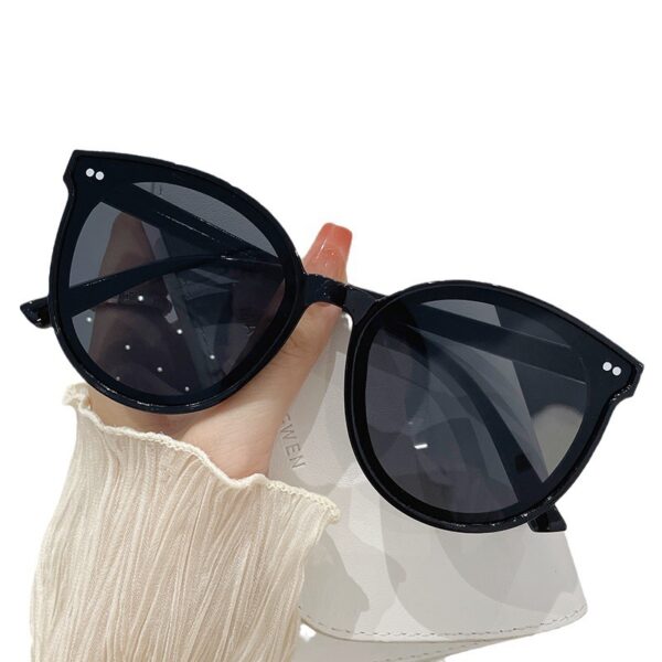 Wholesale New gm glasses popular sunglasses small three-point men and women same style street shooting fashion sunglasses wholesale sunglasses online celebrity