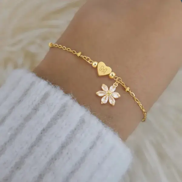 Wholesale PVD Coated Real Gold Plated Letter Heart Shape Daisy 201 Stainless Steel 304 Stainless Steel Artificial Crystal Elegant Simple Style Classic Style Waterproof Non Tarnish 201 Stainless Steel Lobster Trigger Clasp Closure Bracelets