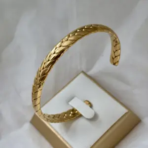 8mm Wheat Open-Ended Bracelet / Gold