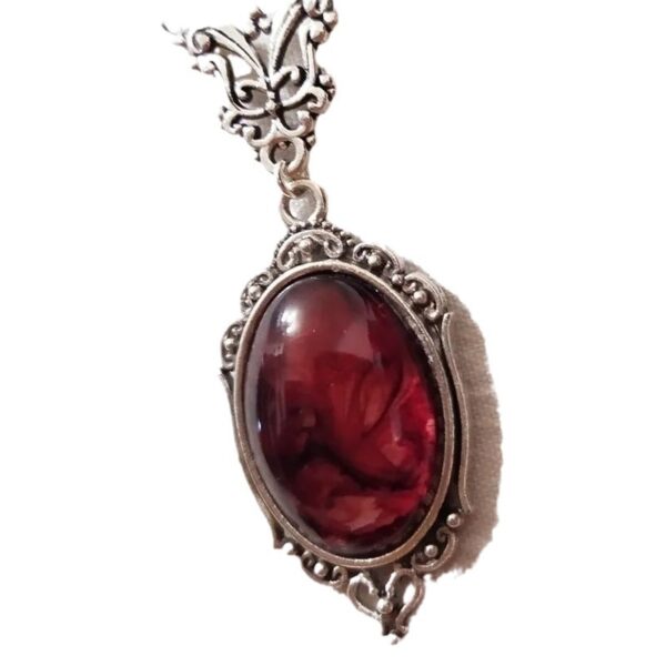 oly-ee7a0a55421e40b3f54d905a1dabce64 Wholesale Cross-border Hot Sale Brand New Retro Red Quartz Crystal Necklace Sier Plated Fashion Jewelry Pendant Necklace