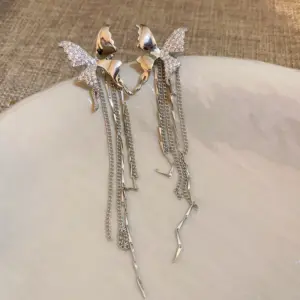 10 Ear Clip-Silver (a Pair)