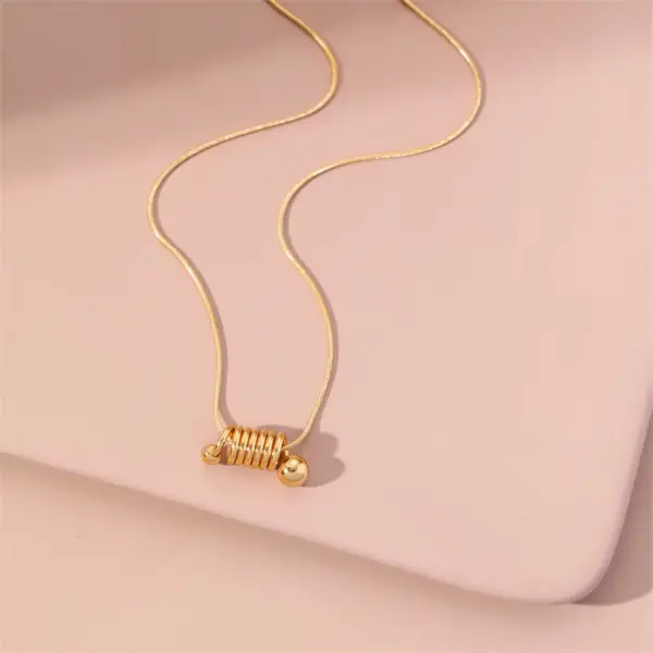 Wholesale PVD Coated 14K Gold Plated White Gold Plated Heart Shape Titanium Steel Fashion Waterproof Non Tarnish Titanium Steel Pendant Necklace