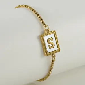 S / 18k