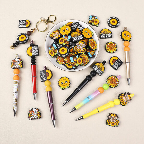 oly-eedf24349b1ef349e5d0d529e26755b2 Wholesale New cartoon highland cow silicone beads diy suit mix food grade daisy sunflower silicone beads