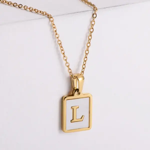 PVD Coated 18K Gold Plated Letter 304 Stainless Steel Simple Style Waterproof Non Tarnish 304 Stainless Steel Pendant Necklace