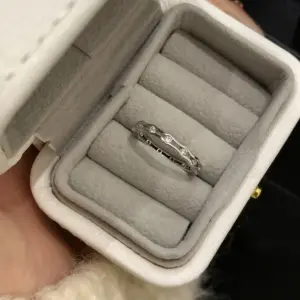 JZ1429 / Adjustable Opening