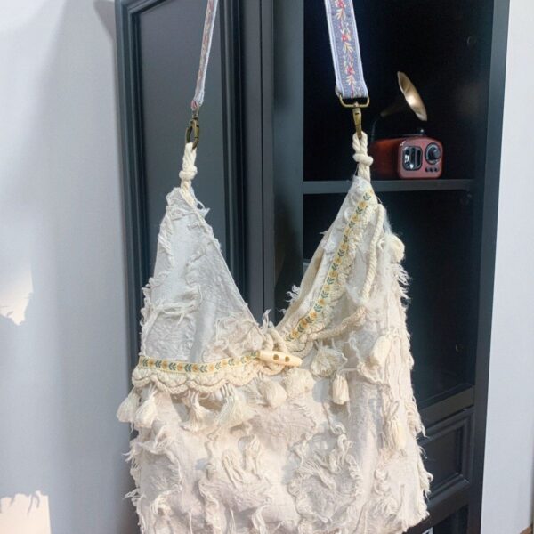 Wholesale 2024 Retro Literary Holiday Style Tassel Daily Lightweight Cloth Bag Versatile Large Capacity Single Shoulder Crossbody Bag