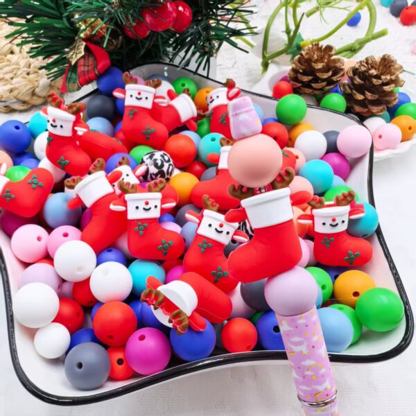 Wholesale 3D Christmas Cartoon Focus Beads DIY Silicone Beads