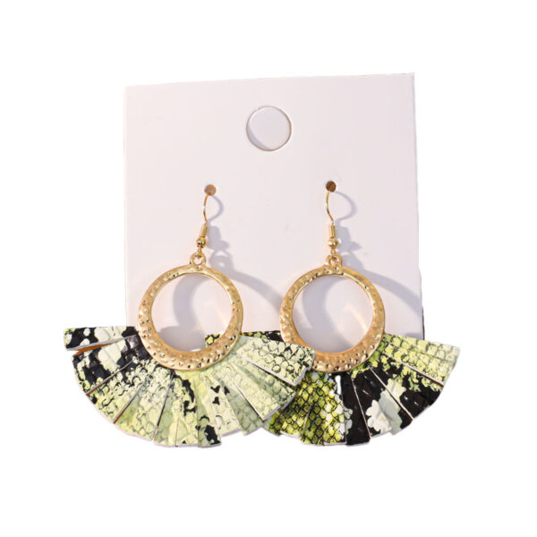 Wholesale Western-style snakeskin earrings