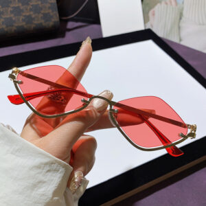 gold frame transparent red film