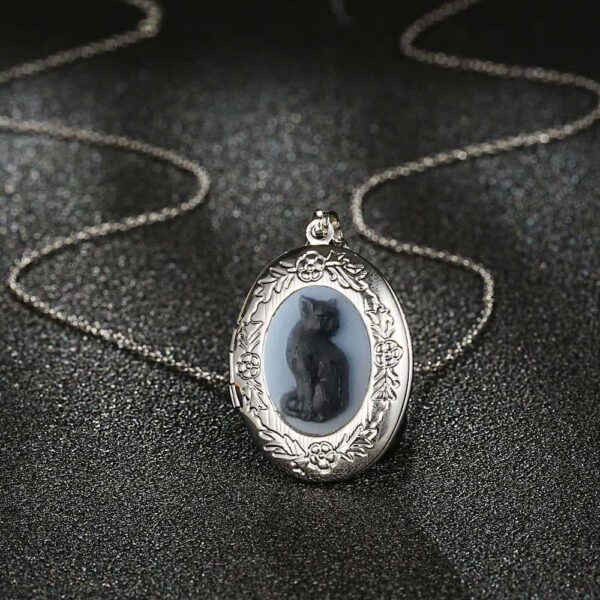 Wholesale Junyan Cross-Border Foreign Trade Gothic Elegant Simple Cat Pattern Pendant Necklace Oval Women's Jewelry Gift