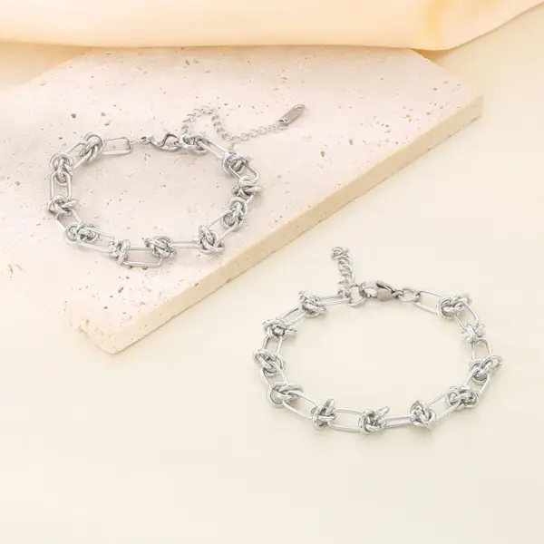 Ion Plating (IP) 18K Gold Plated Solid Color 304 Stainless Steel Vacation Simple Style Waterproof Non Tarnish 304 Stainless Steel Bracelets