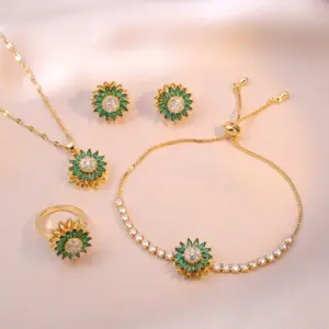 Emerald Sunflower Four-piece Set with Zirconia / Gold