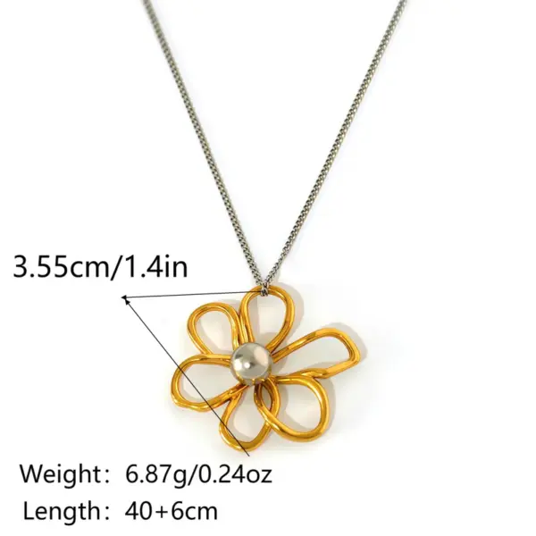 Wholesale Ion Plating (IP) Real Gold Plated 18K Flower 304 Stainless Steel Casual Simple Style Waterproof Non Tarnish Pendant Necklace