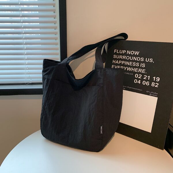 Wholesale Japanese Style New Waterproof Nylon Casual Cross-border Spring and Summer Shoulder Bag Women's Design Large-capacity Commuter Tote Bag