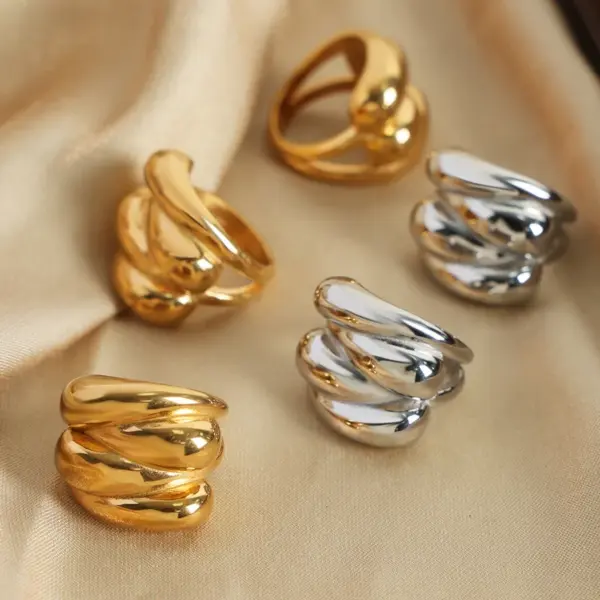 Wholesale 304 Stainless Steel Geometric PVD Coated 18K Gold Plated Casual Elegant Simple Style Waterproof Non Tarnish Plating Gold Silver Rings