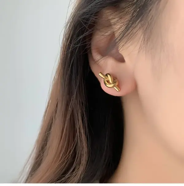 Wholesale 1 Pair Fashion Knot Titanium Steel Plating Ear Studs