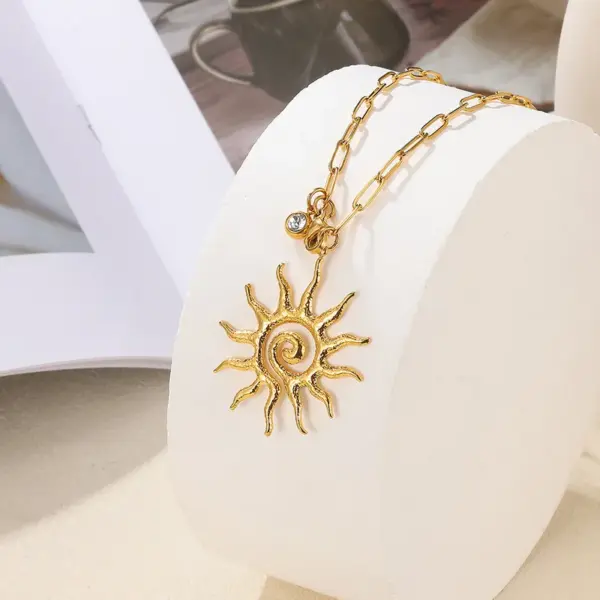 Wholesale PVD Coated Real Gold Plated Sun 304 Stainless Steel Elegant Vintage Style Waterproof Non Tarnish 304 Stainless Steel Lobster Trigger Clasp Closure Pendant Necklace