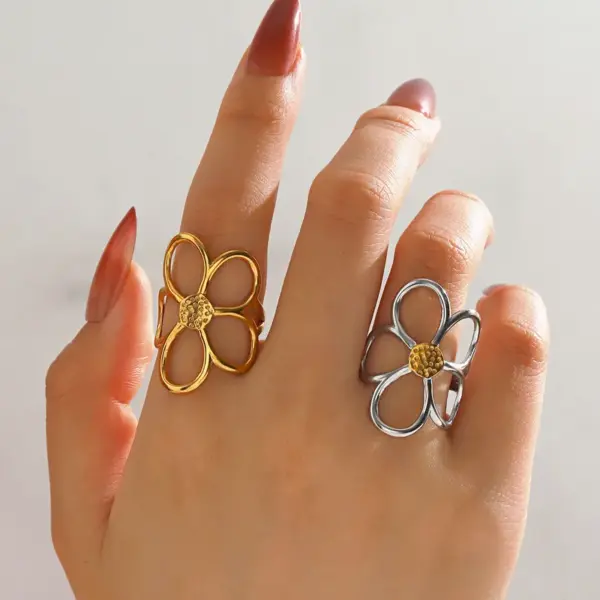 Wholesale Ion Plating (IP) 18K Gold Plated Flower 304 Stainless Steel Elegant Glam Hip-Hop Waterproof Non Tarnish Open Rings
