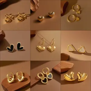 Wholesale Elegant Heart-shaped Hoop Earrings For Women 18K Gold Titanium Steel Non-fading Luxurious Fashion Jewelry Ear Clips Heart-shaped