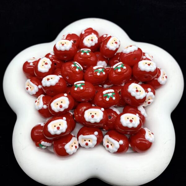 Wholesale Santa Claus steamed bun beads, hand-painted beads, loose beads, string beads
