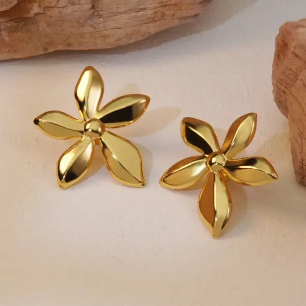 Wholesale 1 Pair Sweet Flower Plating 304 Stainless Steel Imitation Gold Electroplating Ear Studs