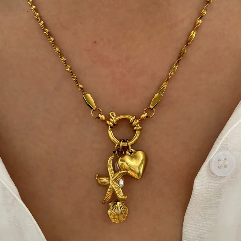 Wholesale 316L Stainless Steel Starfish Heart Shape Waterproof Non Tarnish Surgical Steel Simple Style Classic Style Pendant Necklace For Women's