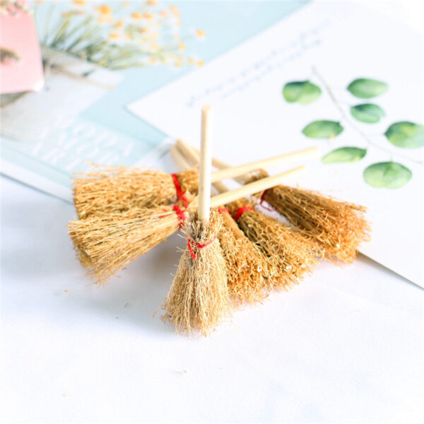 Wholesale Dollhouse miniature food play scene model small cloth doll house accessories mini large broom broom