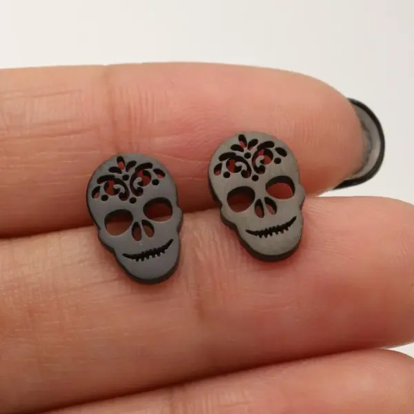 PVD Coated Real Gold Plated Skull Stainless Steel Punk Simple Style Waterproof Non Tarnish Ear Studs