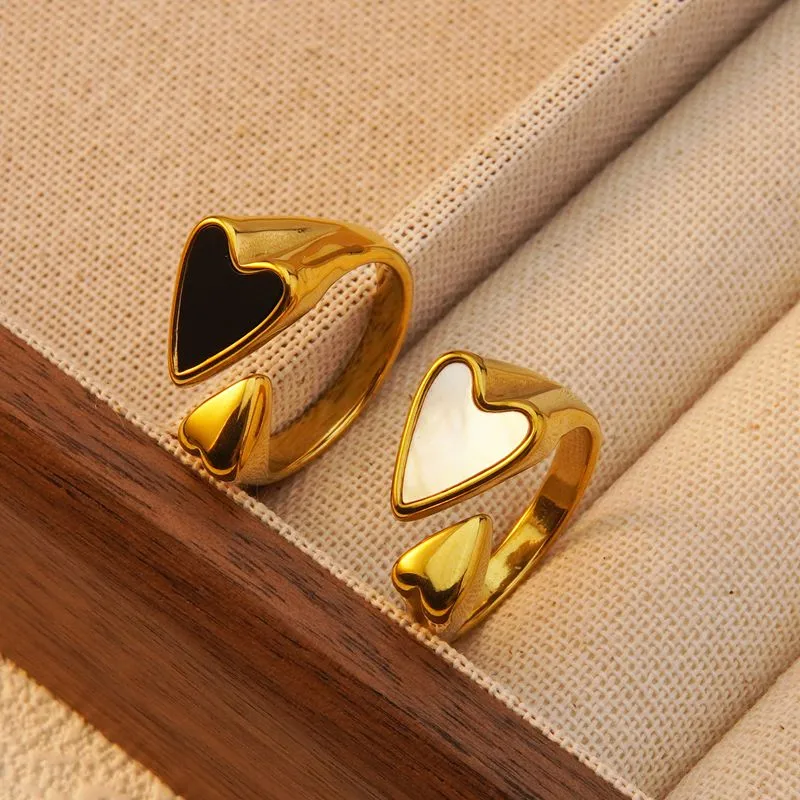 Wholesale 304 Stainless Steel Plastic Heart Shape Ion Plating (IP) Acrylic Shell 18K Gold Plated Lady Modern Style Classic Style Waterproof Non Tarnis