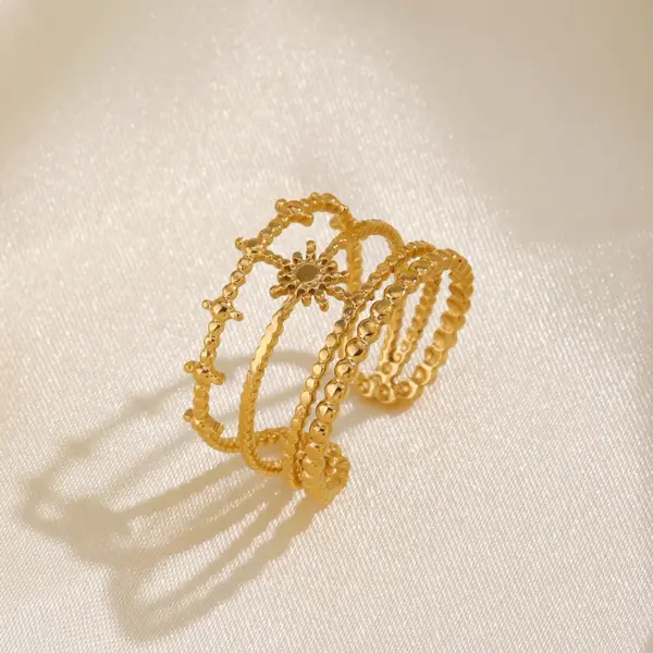 Wholesale PVD Coated 18K Gold Plated Star 304 Stainless Steel Simple Style Waterproof Non Tarnish Open Rings