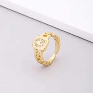 Q Letters Ring / Adjustable Opening