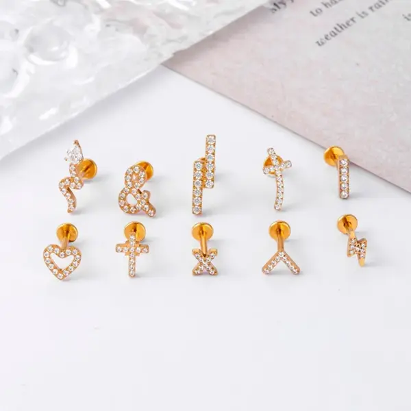 1 Piece Ear Cartilage Rings & Studs Fashion Heart Shape Pure Titanium Plating Zircon