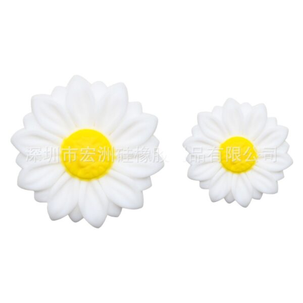 Wholesale [Hongzhou] new flower series handmade DIY pen accessories silicone beads focus beads