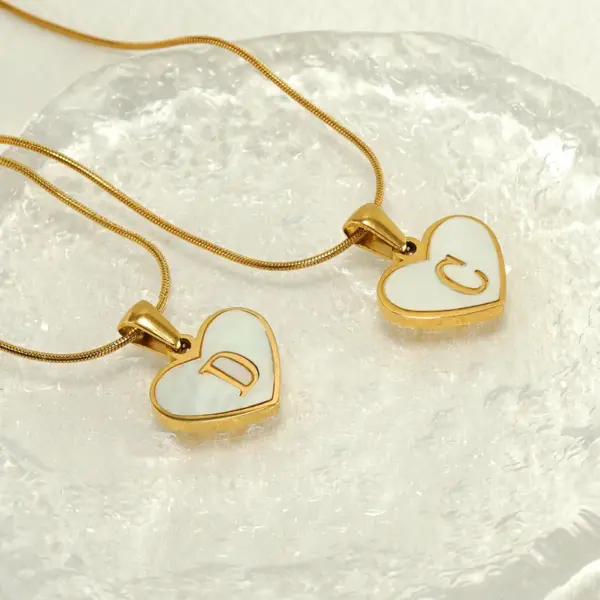 Wholesale PVD Coated 18K Gold Plated Heart Shape 304 Stainless Steel Cute Waterproof Non Tarnish 304 Stainless Steel Pendant Necklace