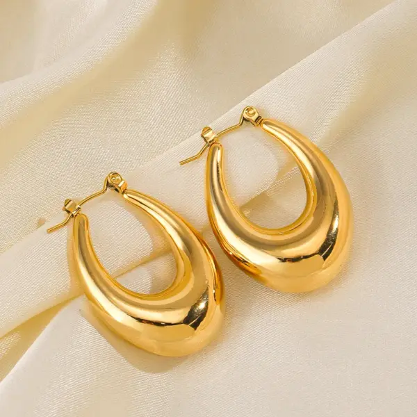 Wholesale PVD Coated 18K Gold Plated Oval 304 Stainless Steel Simple Style Waterproof Non Tarnish Earrings