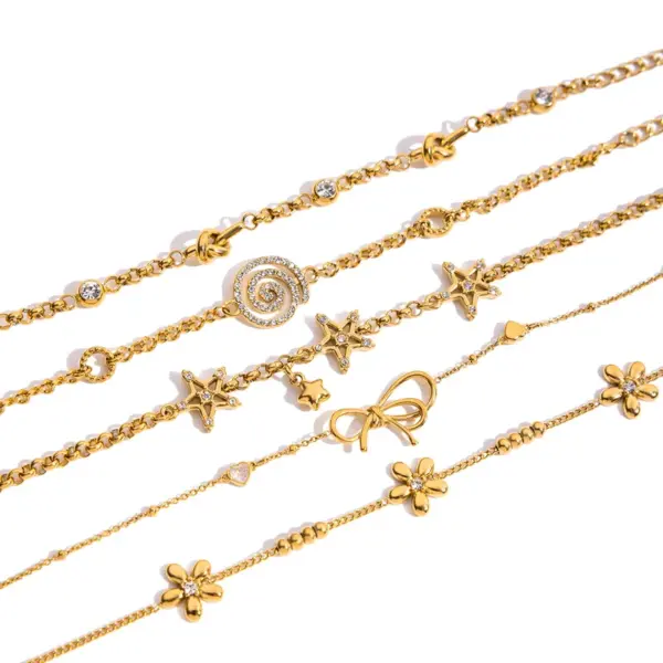 Wholesale Ladies Sweet Romantic 18K Gold Stainless Steel Heart Shaped Hollow Butterfly Knot Bracelet With Water Diamonds 16.5+5CM