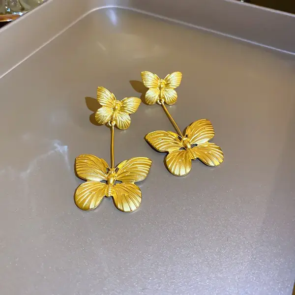 Wholesale 1 Pair Sweet Butterfly Plating Copper Copper Drop Earrings