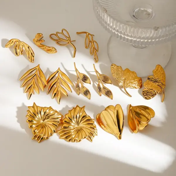 304 Stainless Steel Leaf Leaves Flower PVD Coated Real Gold Plated Modern Style Classic Style Commute Waterproof Non Tarnish Ear Studs