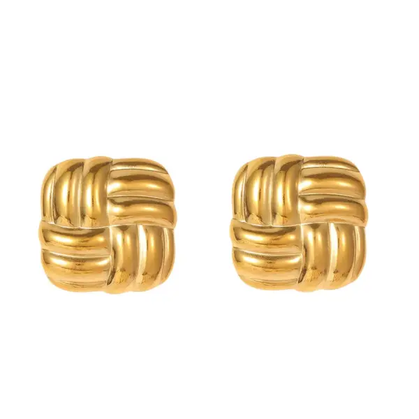 Wholesale Geometric Titanium Steel Earrings Luxury Style Heart Shaped Women's Jewelry Fashionable Elegant Round And Elliptical Craft