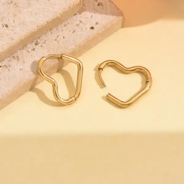Wholesale Real Gold Plated Heart Shape 304 Stainless Steel Casual Simple Style Waterproof Non Tarnish Earrings