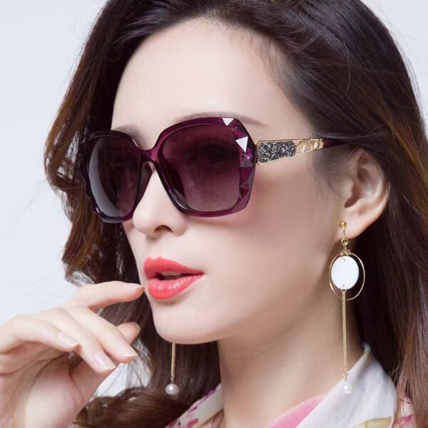 Wholesale 2025 New Women's Sunglasses Trendy Fashion Large Frame Sunshade Sunglasses Vacation Retro Sunglasses