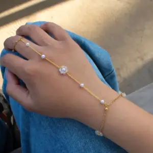 White Pearl Style / 18k
