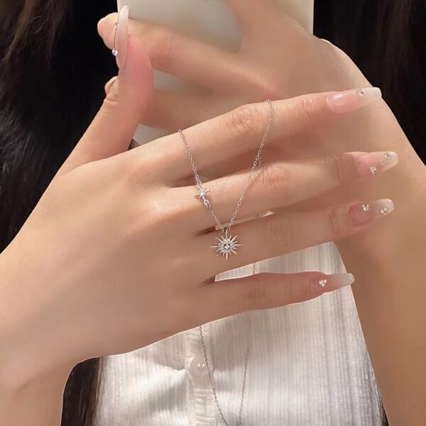 Wholesale Star Pendant Necklace Light Luxury Niche High-end Sense Sunflower New Birthday Gift Exquisite Girly Sense Clavicle Chain