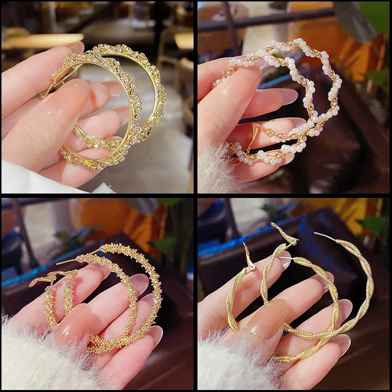 Wholesale Fashion Geometric Copper Inlay Artificial Pearls Rhinestones Hoop Earrings 1 Pair