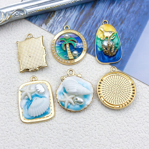 Wholesale French Oil Painting Blue Ocean Series DIY Alloy Oil Dripping Accessories Cat Eye Crab Jellyfish Pendant Necklace Earrings