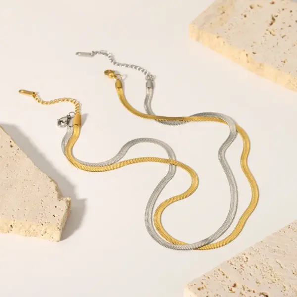 Wholesale 304 Stainless Steel Solid Color PVD Coated Real Gold Plated 18K Gold Hip-Hop Simple Style Waterproof Non Tarnish Snake Chain Lobster Trigger Clasp Closure Gold Silver Necklace