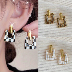 Wholesale Pendant earrings accessories light luxury earrings temperament earrings